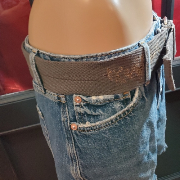 Fabric Belt w Floral Design - Picture 5 of 6